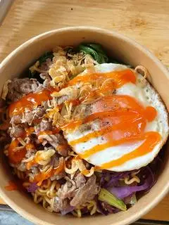 Hình ảnh Mì trộn indomie bò trứng