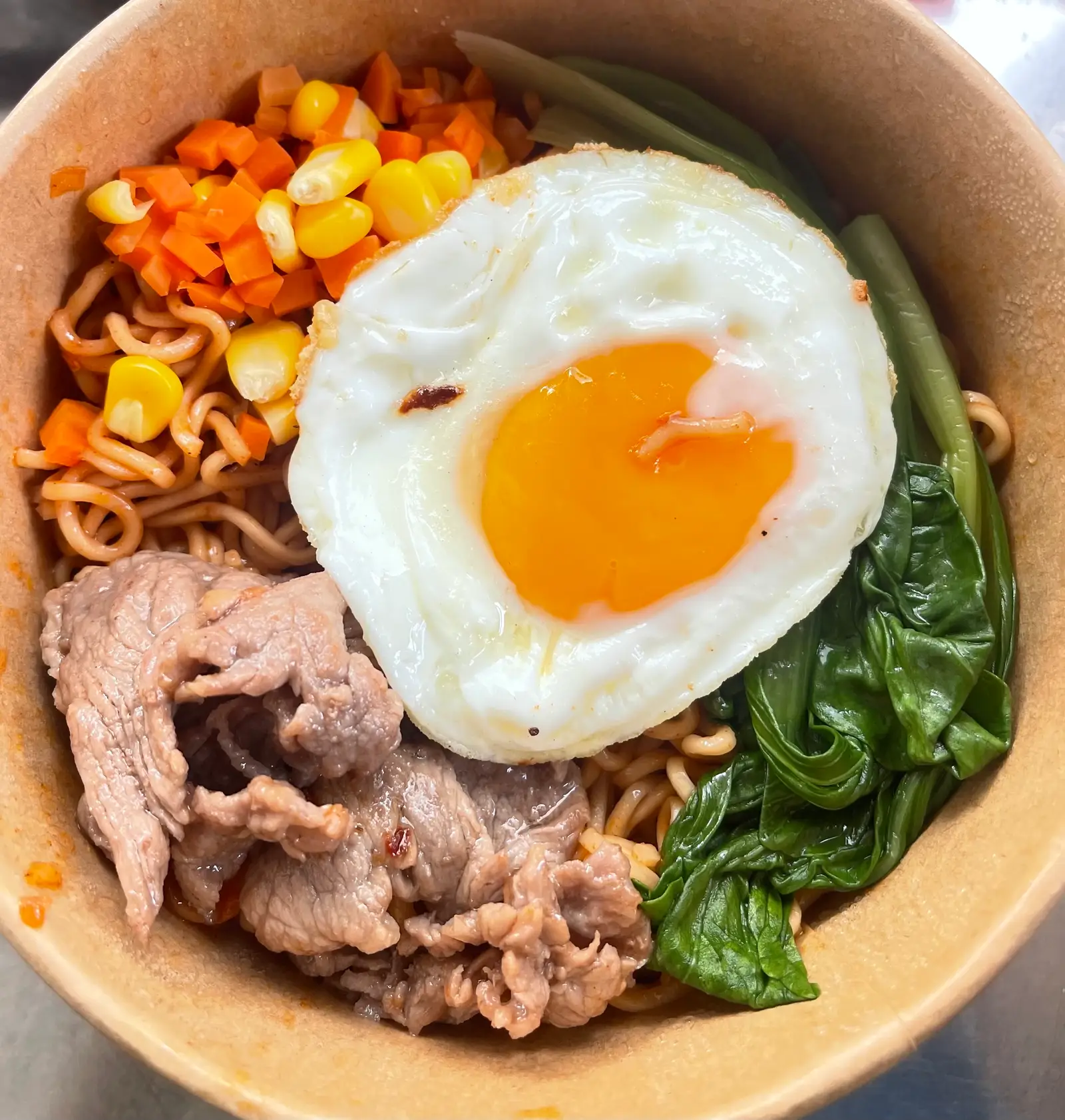 Hình ảnh Mì trộn trứng - bò