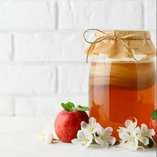 Hình ảnh Trà Kombucha hương dâu ly khổng lồ