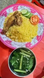 Hình ảnh Cơm Gà Xối Mỡ đùi 