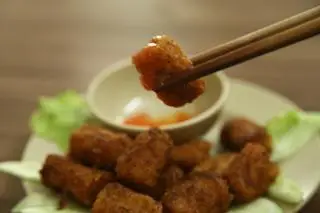 Hình ảnh 6 nem chua rán 