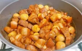 Hình ảnh thịt kho trứng cút 