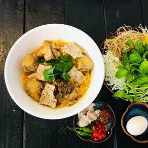 Hình ảnh Mì Quảng Gà Ta