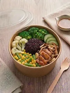Hình ảnh Cơm ức gà xào nấm bùi bùi 