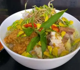 Hình ảnh bún cá + chả cá