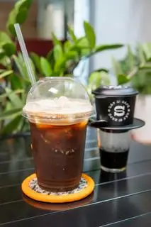 Hình ảnh Cà phê đen pha phin
