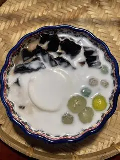 Hình ảnh Tầu hủ Sing trân châu sương sáo cốt dừa