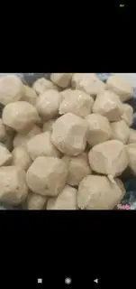 Hình ảnh Bò Viên Thêm Vào Mì