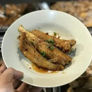Hình ảnh Cơm cá bống kho tiêu