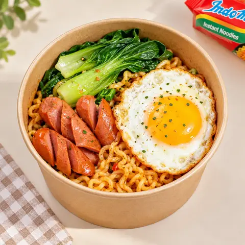 Hình ảnh MÌ TRỘN XÚC XÍCH + TRỨNG ỐP LA