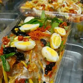 Hình ảnh bánh tráng trộn full topping