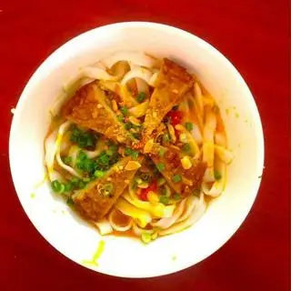Hình ảnh Mì Quảng Chả Cá