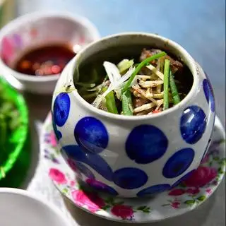 Hình ảnh Đầu cá ngừ hầm tiêu xanh