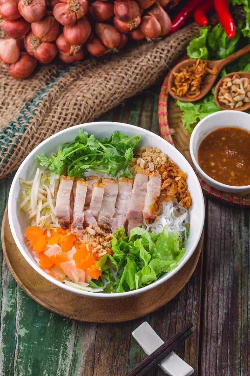 Hình ảnh bún mắm nêm heo quay