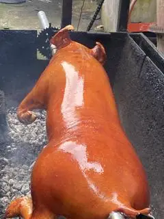 Hình ảnh lợn quay(1,5kg)