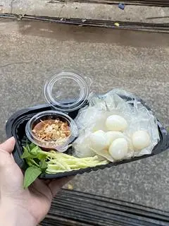 Hình ảnh Bánh tráng phơi sương chấm muối béo