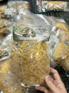 Hình ảnh Bánh tráng rong biển chà bông