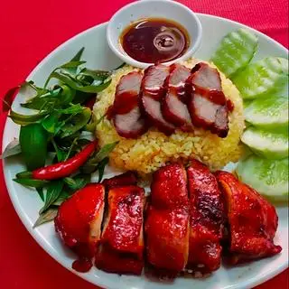 Hình ảnh Cơm Gà Quay Mật Ong + Xá Xíu