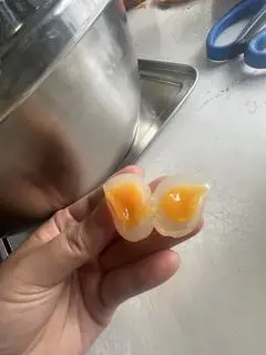 Hình ảnh Trứng cút lòng đào thêm