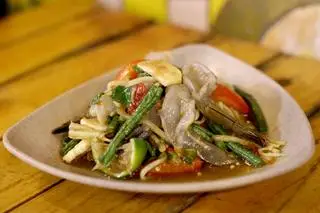 Hình ảnh Gỏi Tôm Sống Mắm Thái