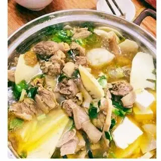 Hình ảnh Cơm sườn sụn nấu măng