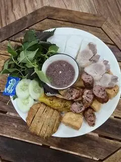 Hình ảnh Bún đậu đầy đủ