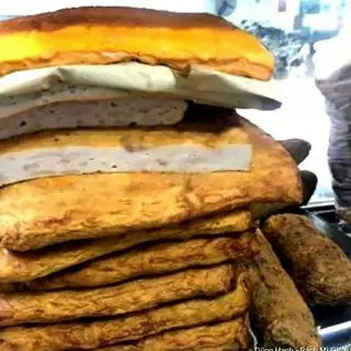 Hình ảnh Bánh Mì Chả Nóng