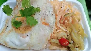 Hình ảnh CƠM CHIÊN TRỨNG