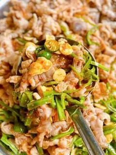 Hình ảnh Chân gà rút xương sốt mắm nhĩ