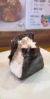 Hình ảnh tsunamayo onigiri - cơm nắm cá ngừ