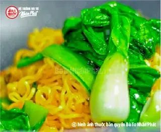 Hình ảnh mì + rau thêm
