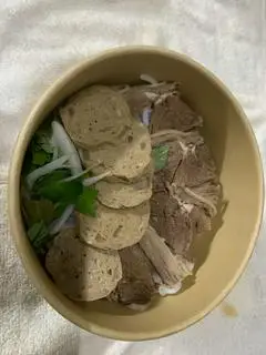 Hình ảnh Bún bò nạm bò viên - Món hoàng thúc
