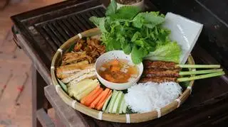 Hình ảnh Cuốn Nem Lụi 