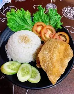 Hình ảnh Cơm Gà Da Giòn