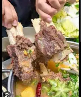 Hình ảnh Bún bò sườn viên