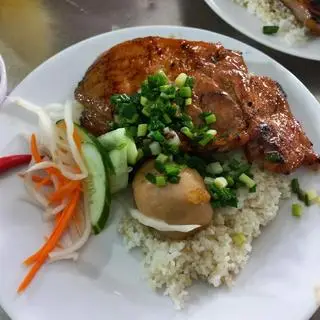 Hình ảnh Cơm Sườn + Trứng Kho & Canh Khổ Qua Nhồi Thịt 