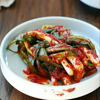 Hình ảnh Kim Chi Hành Lá ( hủ lớn )