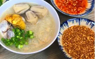 Hình ảnh cháo hàu + 1 trứng lộn 