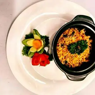 Hình ảnh Cơm chiên cá mặn thố đất