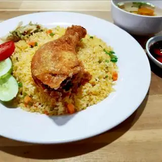 Hình ảnh Cơm gà mắm tỏi - Đùi nhỏ