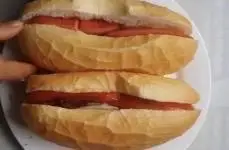 Hình ảnh Bánh mì xúc xích