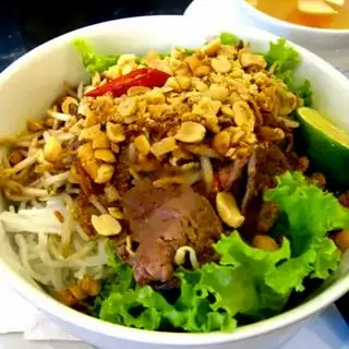 Hình ảnh Bún bò trộn