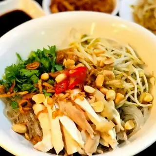 Hình ảnh Miến gà đùi trộn