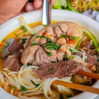 Hình ảnh Bún Bò Giò Heo