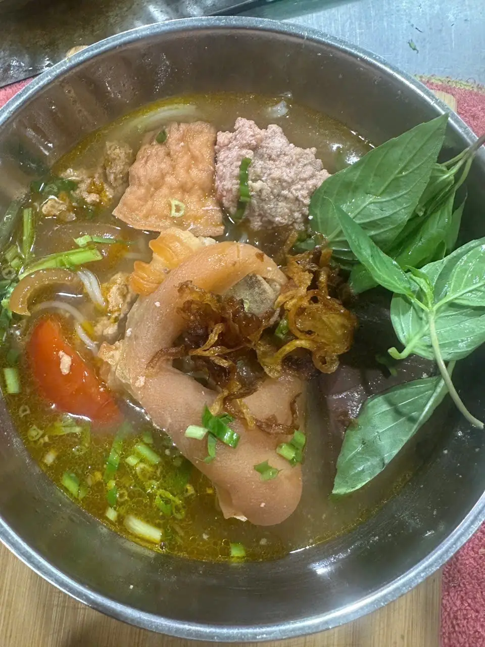 Hình ảnh Mì riêu giò gân thập cẩm