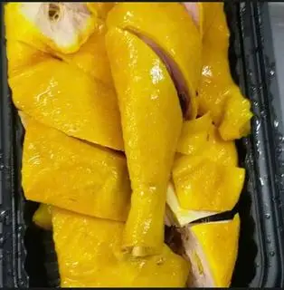 Hình ảnh gà ủ muối hoa tiêu 1/2 con 