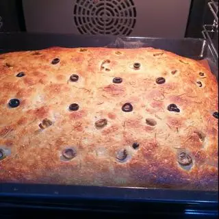 Hình ảnh Focaccia - Bánh mì oliu men chua - ổ 350g