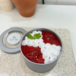 Hình ảnh Strawberry MOUSSE CAKE