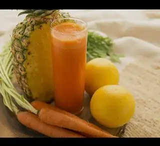 Hình ảnh Nước Ép Dứa Mix Cam Cà Rốt