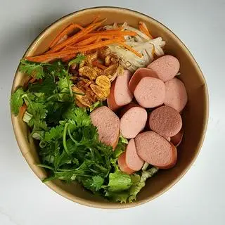 Hình ảnh Bún trộn xúc xích
